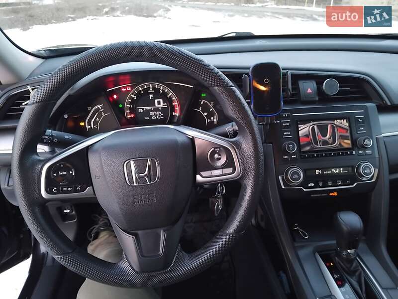 Седан Honda Civic 2016 в Кременчуці