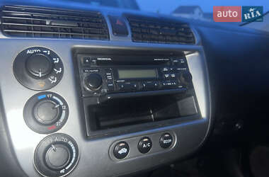 Седан Honda Civic 2004 в 