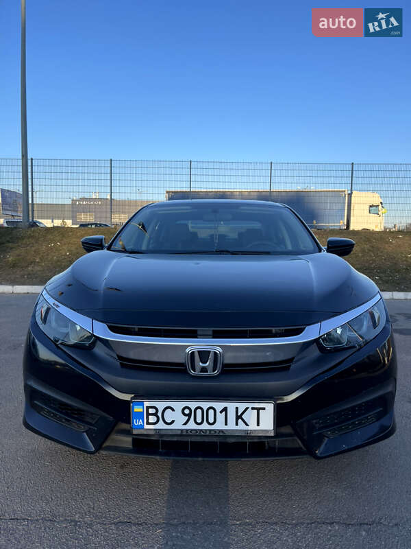 Седан Honda Civic 2018 в Львові