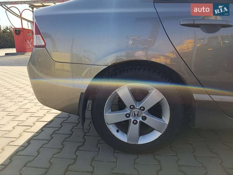 Седан Honda Civic 2008 в Луцке