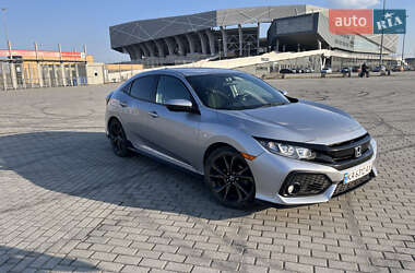 Хэтчбек Honda Civic 2017 в 