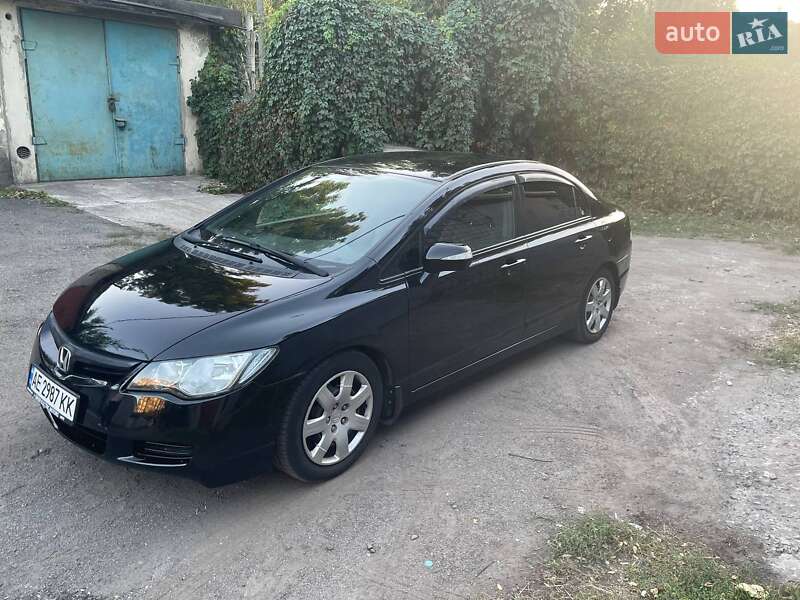 Седан Honda Civic 2008 в Кривом Роге