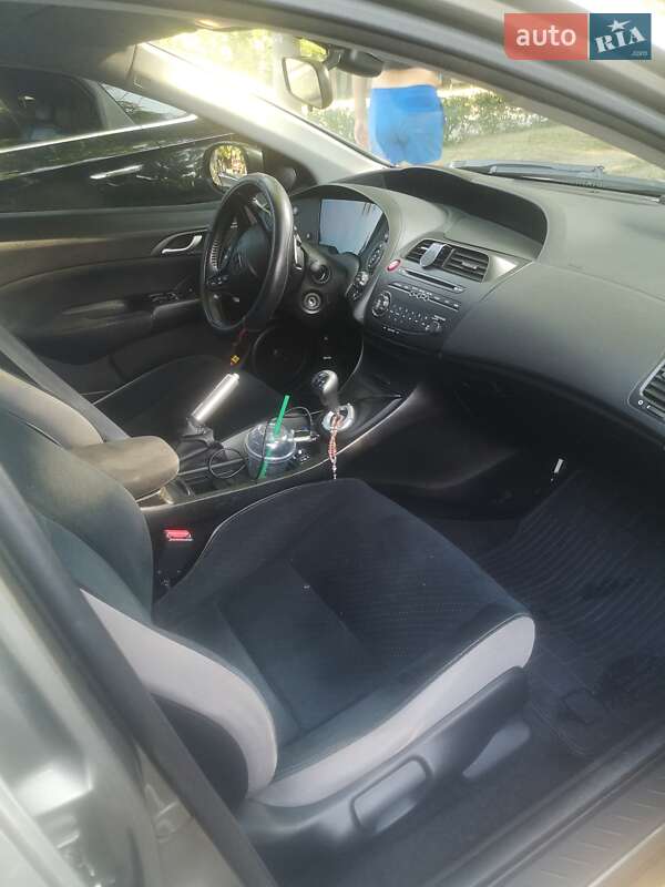 Хэтчбек Honda Civic 2008 в Одессе