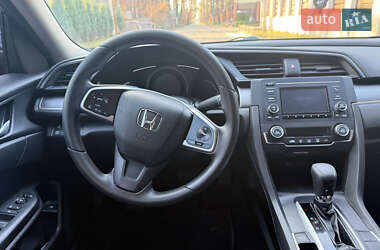 Хэтчбек Honda Civic 2018 в 