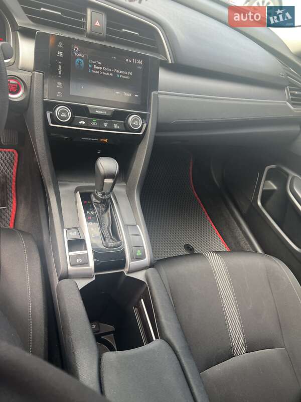 Седан Honda Civic 2018 в Харкові