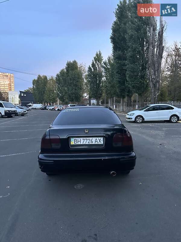 Седан Honda Civic 1996 в Одессе