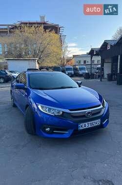Седан Honda Civic 2016 в 