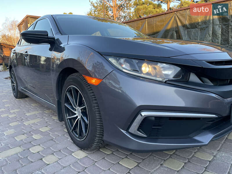 Седан Honda Civic 2020 в Ирпене