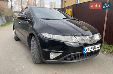 Хетчбек Honda Civic 2007 в 