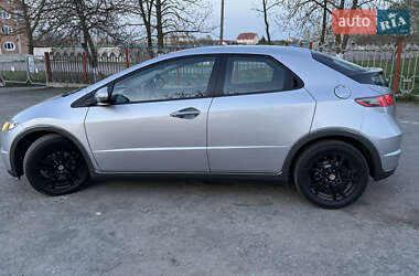 Хэтчбек Honda Civic 2010 в 