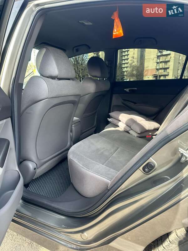 Седан Honda Civic 2008 в Лозовой