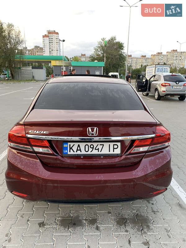 Седан Honda Civic 2013 в Киеве