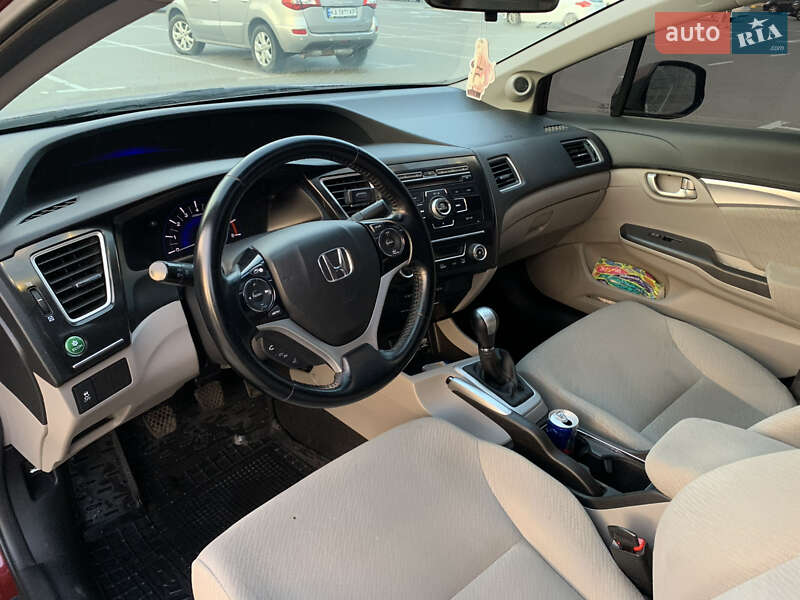 Седан Honda Civic 2013 в Киеве