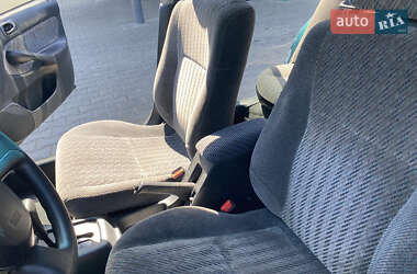 Седан Honda Civic 2000 в 