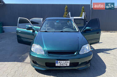 Седан Honda Civic 2000 в 
