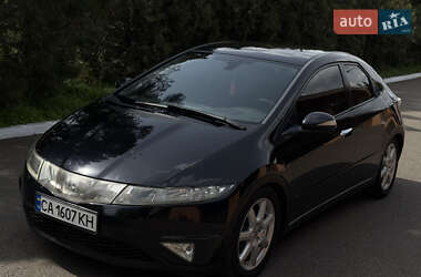 Хэтчбек Honda Civic 2008 в Смеле