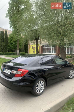 Седан Honda Civic 2012 в 