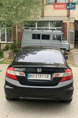 Седан Honda Civic 2012 в 