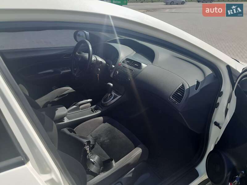 Хетчбек Honda Civic 2011 в Дніпрі