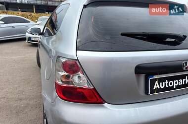 Хетчбек Honda Civic 2002 в 