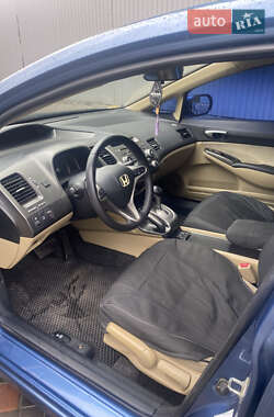 Седан Honda Civic 2008 в  фото 9 Седан Honda Civic 2008 в