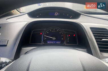 Седан Honda Civic 2008 в  фото 12 Седан Honda Civic 2008 в