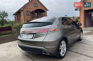 Хэтчбек Honda Civic 2007 в 