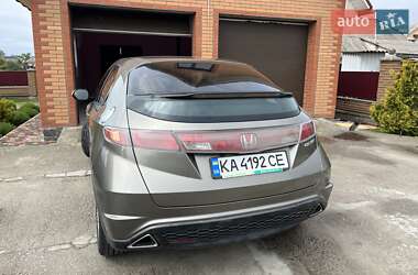 Хэтчбек Honda Civic 2007 в 