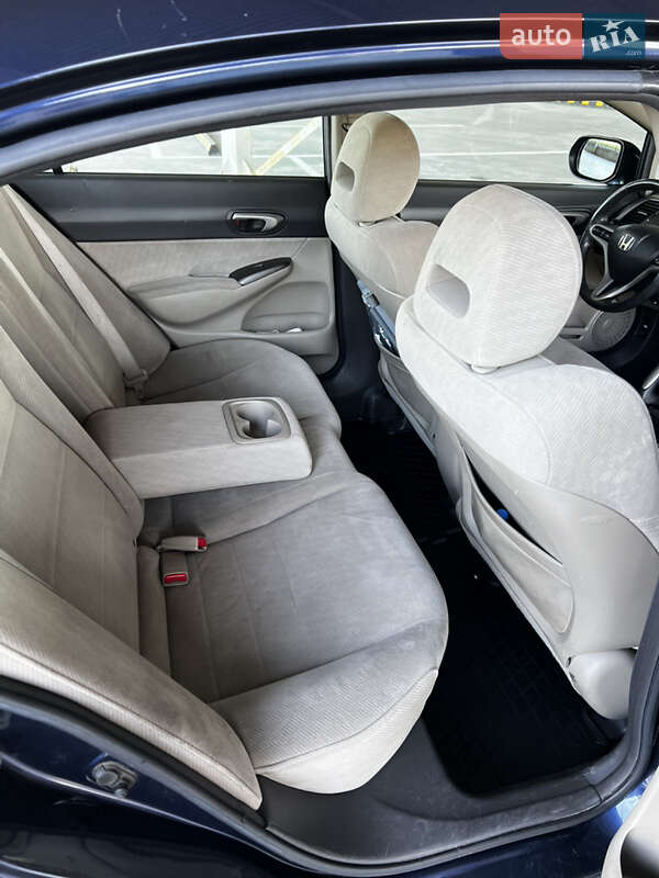 Седан Honda Civic 2010 в Рівному