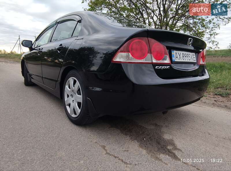 Седан Honda Civic 2007 в Первомайську