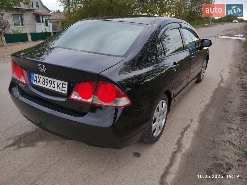 Седан Honda Civic 2007 в Первомайську