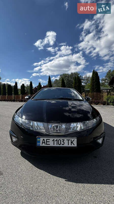 Хетчбек Honda Civic 2008 в Дніпрі