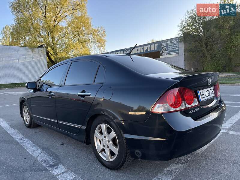 Седан Honda Civic 2006 в Полтаві