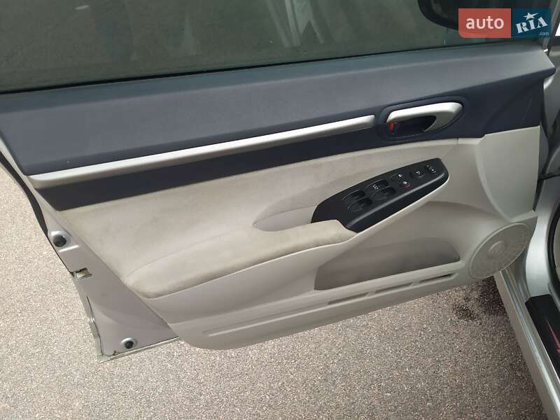 Седан Honda Civic 2006 в Житомире