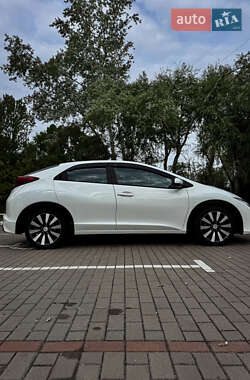 Хэтчбек Honda Civic 2014 в 