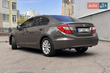 Седан Honda Civic 2012 в 