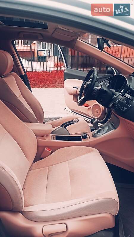 Хэтчбек Honda Civic 2006 в Вишневом