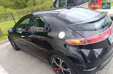 Хэтчбек Honda Civic 2007 в 