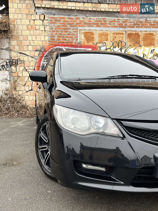 Седан Honda Civic 2009 в Немішаєве