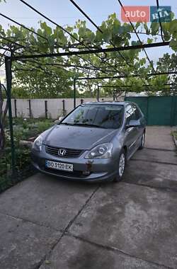 Хэтчбек Honda Civic 2004 в Раздельной