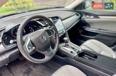 Седан Honda Civic 2016 в 