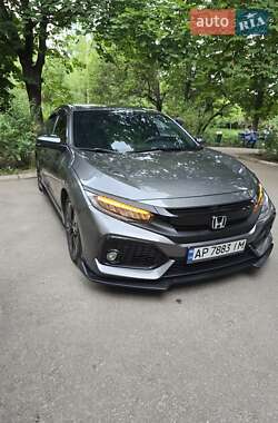Хэтчбек Honda Civic 2019 в 