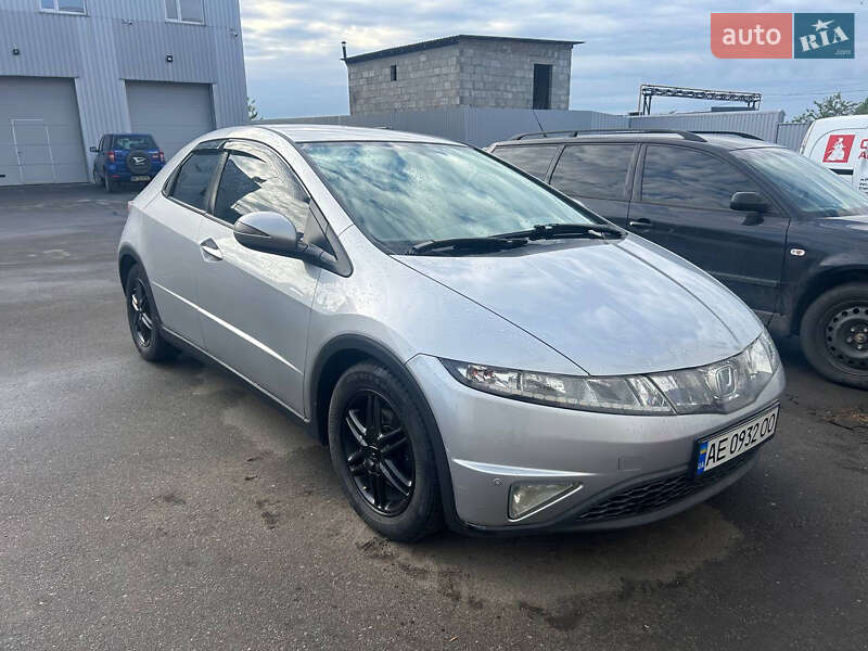 Хэтчбек Honda Civic 2007 в 