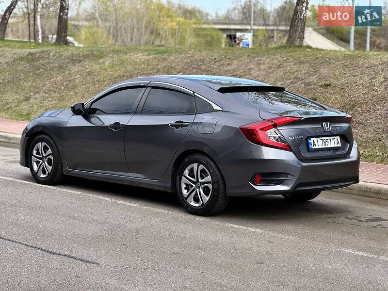 Седан Honda Civic 2016 в Києві