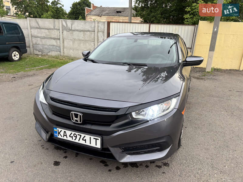 Седан Honda Civic 2017 в 