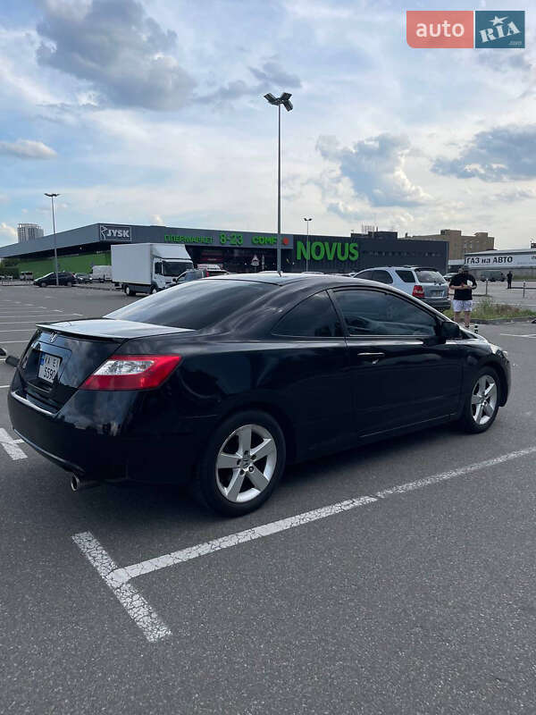 Купе Honda Civic 2007 в Киеве