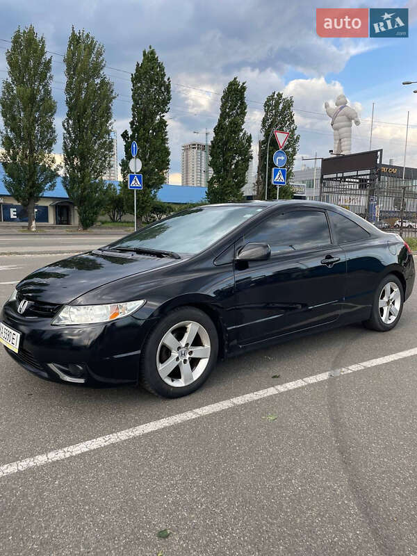 Купе Honda Civic 2007 в Киеве