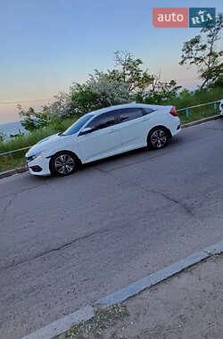 Седан Honda Civic 2017 в 