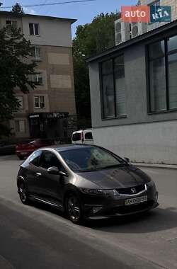 Хэтчбек Honda Civic 2011 в Виннице