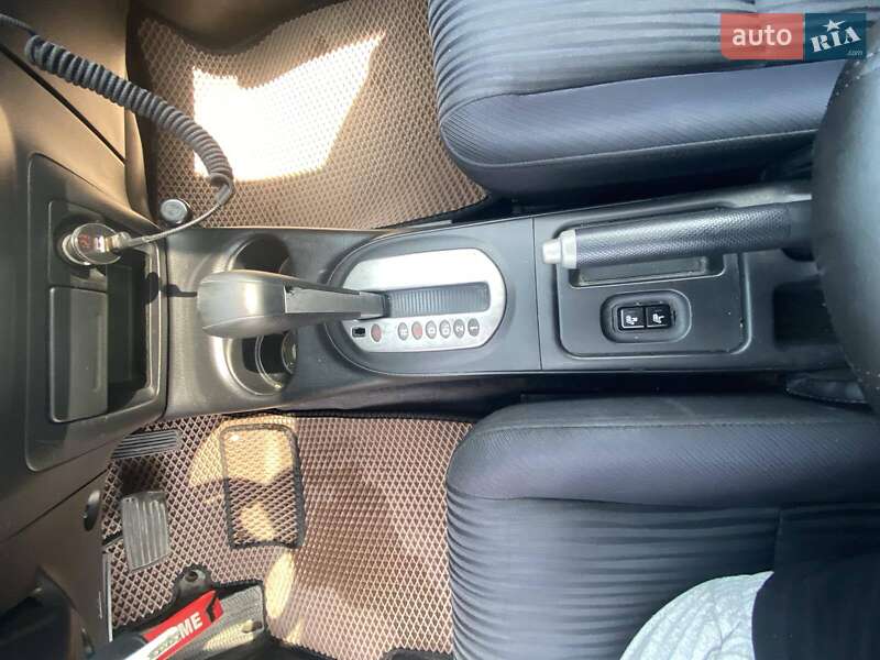Седан Honda Civic 2004 в Киеве